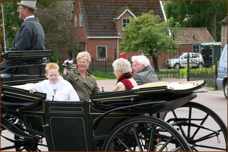 935 Willy & Gerard 150 Met de Koets